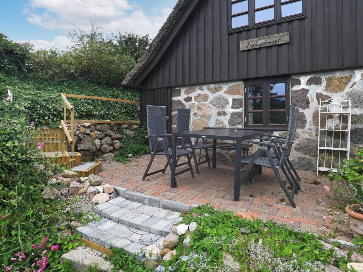 4 Person Holiday Home In Mesinge Kültér fotó