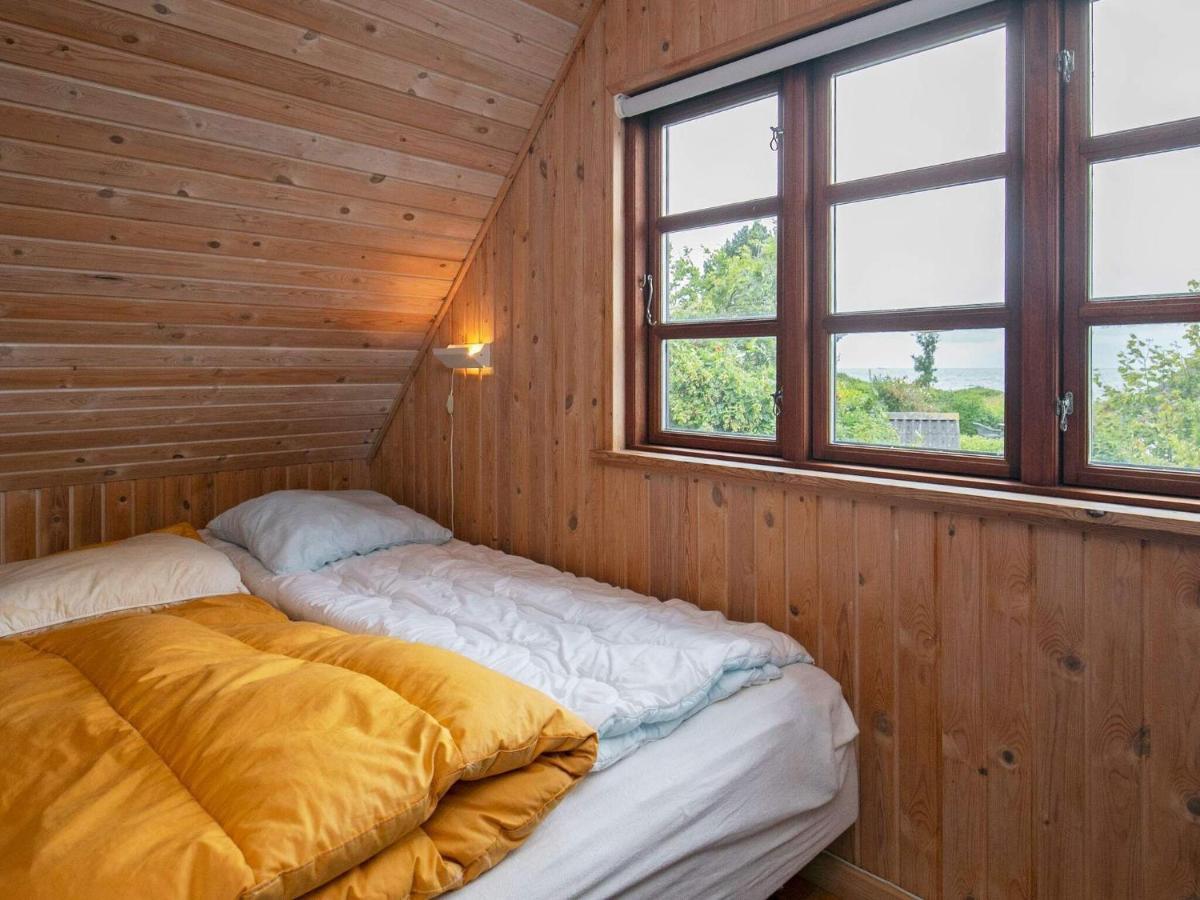 4 Person Holiday Home In Mesinge Kültér fotó